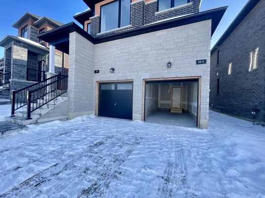 For Lease - 19 Gateway Drive Unit# Basement, Barrie, Ontario - Photo 1