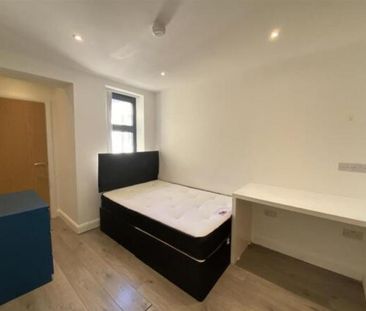 1 bedroom in a house share to rent - Photo 6