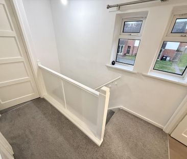 3 bedroom end of terrace house to rent - Photo 1