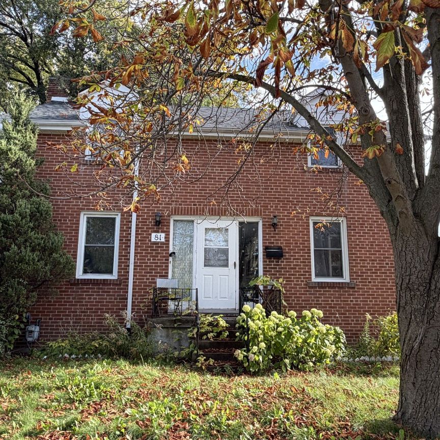 For Lease - 81 Westbourne Avenue, Toronto, Ontario - Photo 2