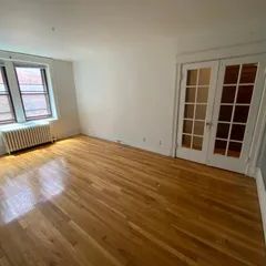 1 room apartment of 46m² in Montreal - Photo 2