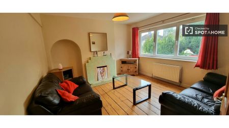 Room for rent in 6-bedroom apartment in Dublin - Photo 3