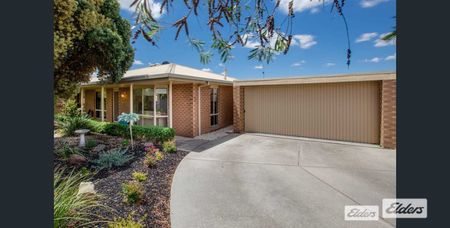 Welcome to 3 Kingsbury Court, Wodonga – a charming and well-maintained home. - Photo 5