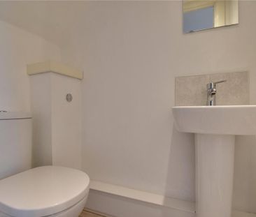 2 bedroom terraced house to rent - Photo 3