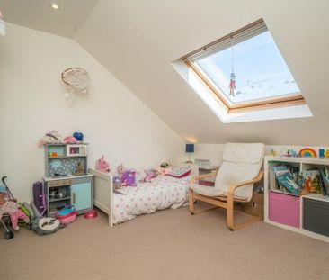 4 bedroom terraced house to rent - Photo 6