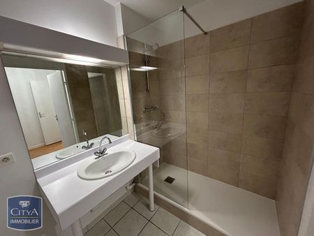 Location Appartement 3 pièces 65m² VILLEURBANNE 69100 - Photo 4