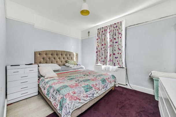 3 bedroom flat to rent - Photo 1