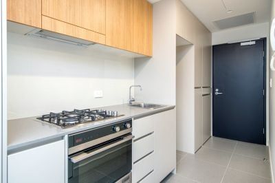 One Bedroom Unit in Arena Building - Photo 4