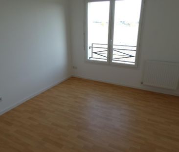 T3 à louer à NEUVILLE EN FERRAIN - Réf. 358 - Photo 1