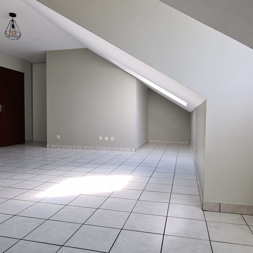 Location Appartement 1 pièce 31m² THONON LES BAINS 74200 - Photo 1