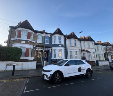 2 Bed Flat, Arcadian Gardens, N22 - Photo 1