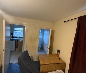Studio Flat, Portland Road, SE25 - Photo 6