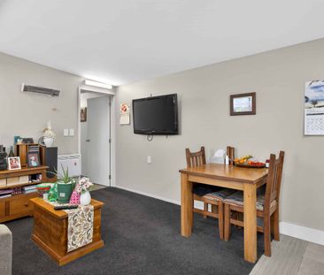 Modern 1-Bedroom Standalone Home - Prime New Brighton Location - Photo 2