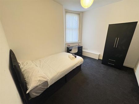 5 bedroom house share to rent - Photo 5