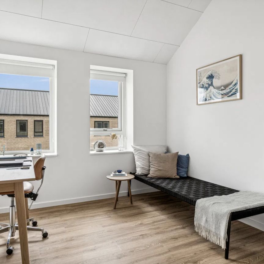 Moderne rækkehus med lys og funktionalitet i Gistrup - Photo 1