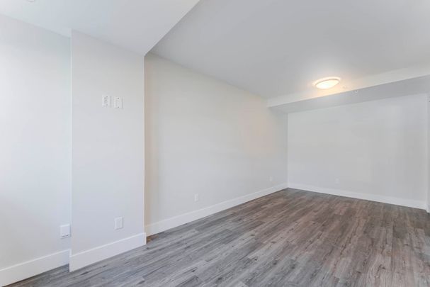 Valhalla Court [1] - Photo 1