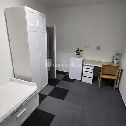 pokoj 15 m - Photo 1