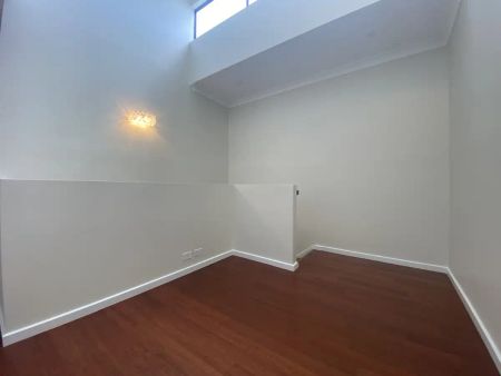 32b Broadwater Crescent, Mawson Lakes SA 5095 - Photo 4