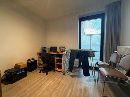 Instapklaar twee-slaapkamerappartement in het hartje van Tielt! - Foto 5