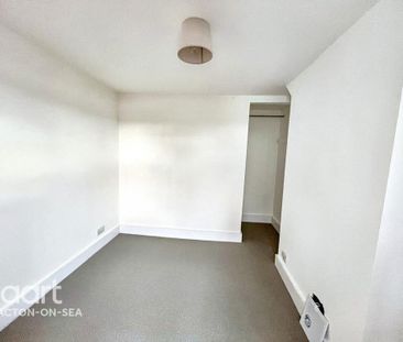2 bedroom semi-detached house to rent - Photo 2