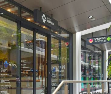 Ultra Modern Four Bedroom Townhouse - Photo 2