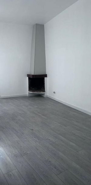 Location Appartement 2 pièces 42m² ELBEUF 76500 - Photo 1