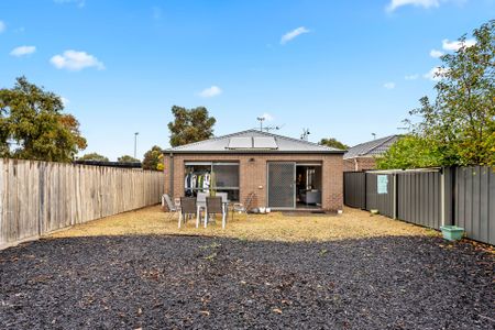 Exclusive Rooming House &lpar;Bed&plus;Bath&plus;Carspace&rpar; - Photo 4