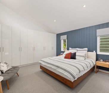 Contemporary Family Sanctuary with Seamless Indoor–Outdoor Living - Photo 3