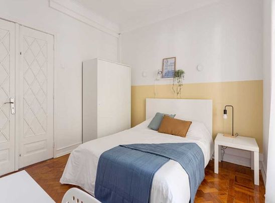 Avenida da Igreja, Lisbon, Lisbon 1700 - Photo 1