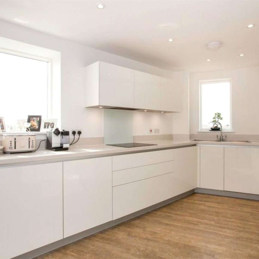 A modern two bedroom duplex apartment - Photo 1
