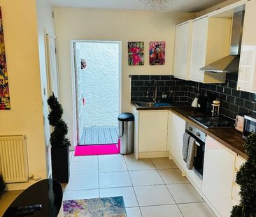 2 Bed End Terrace, Brighton, BN1 - Photo 3
