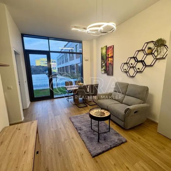 Pronájem bytu 1+kk 42 m s zahradkou, Žižkov, Praha 3 - Photo 1