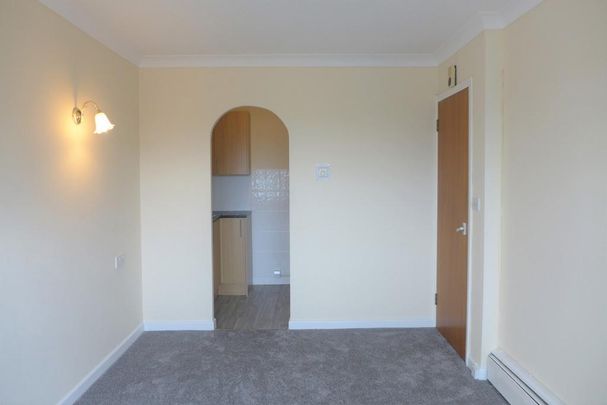 1 bedroom retirement property to rent - Photo 1
