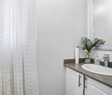 For Lease - 81 Tessler Crescent, Brampton, Ontario - Photo 6
