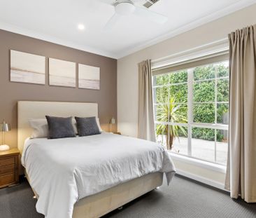 Lifestyle, Location & Alfresco Charm in Leafy Frankston South - Photo 3