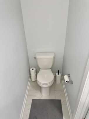 For Lease - 2021 Blossite Private, Barrhaven, Ontario - Photo 1
