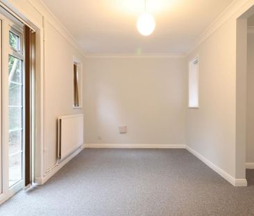 4 bedroom detached house to rent - Photo 6