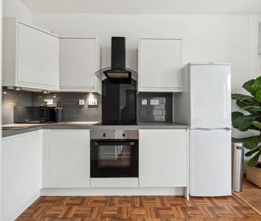 Sandbank Street Flat 2-3 - Photo 6