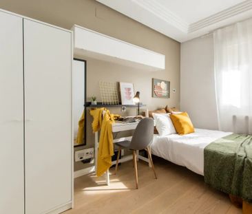 Calle del Alcalde Sáinz de Baranda, Madrid, Community of Madrid 28009 - Photo 4