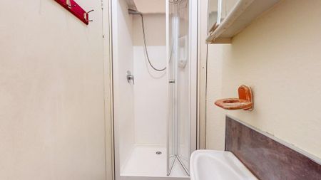 Studio to rent - Photo 5