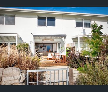 Beachside Townhouse - Photo 2