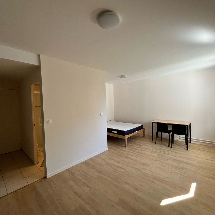 Grand studio proche hyper-centre - Photo 1