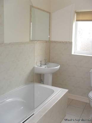 2 bedroom property to rent in Holywell - Photo 4