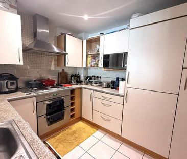 2 Bedroom Apartment To Let - Photo 5