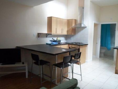 4 bedroom house to rent - Photo 2