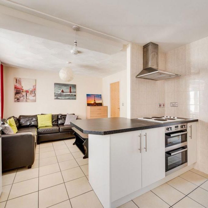 5 bedroom house to rent - Photo 1