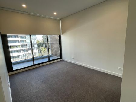 Waterloo Modern one bedroom apartment for rent!! - Photo 4