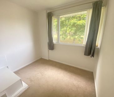 3 Bedroom - Photo 6