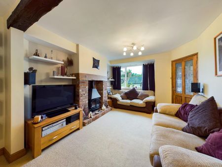 3 bedroom end of terrace house to rent - Photo 2