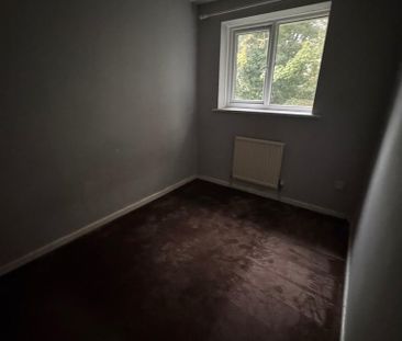 2 bedroom semi-detached house to rent - Photo 4